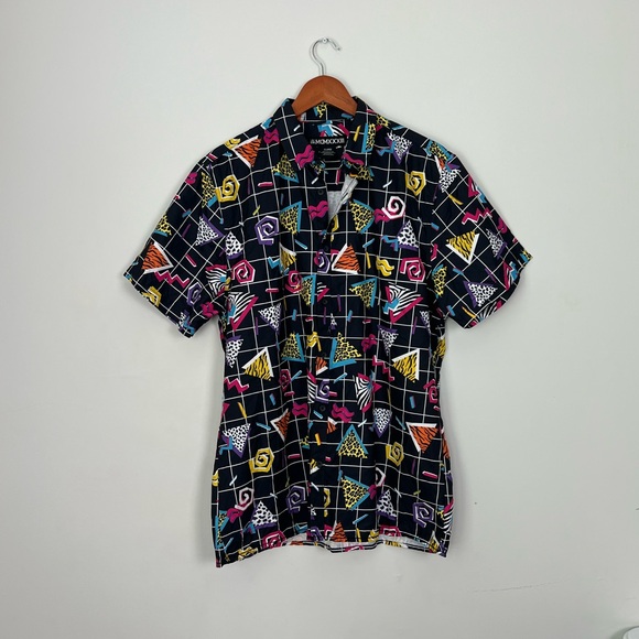 Vibrant Abstract Pattern Men's Shirt - Picture 4 of 4